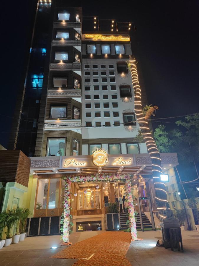 Hotel Prime Land Waranasi Zewnętrze zdjęcie