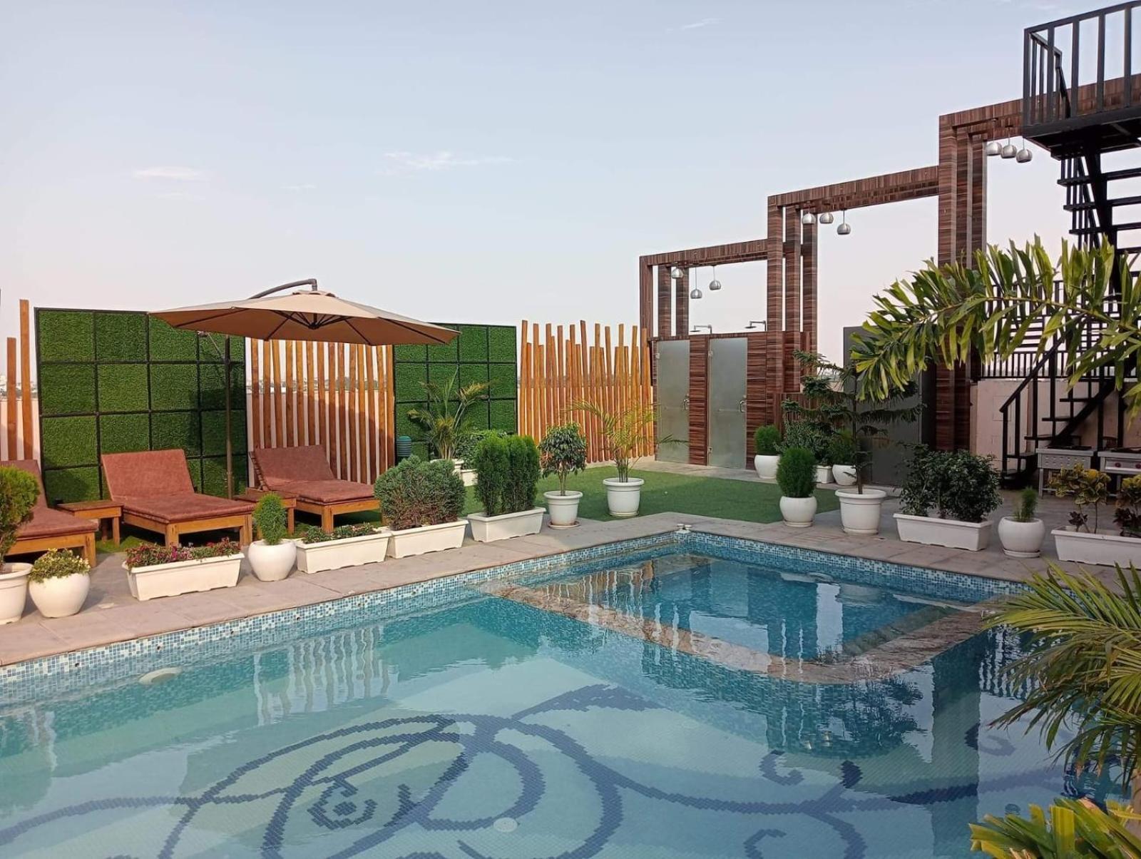 Hotel Prime Land Waranasi Zewnętrze zdjęcie